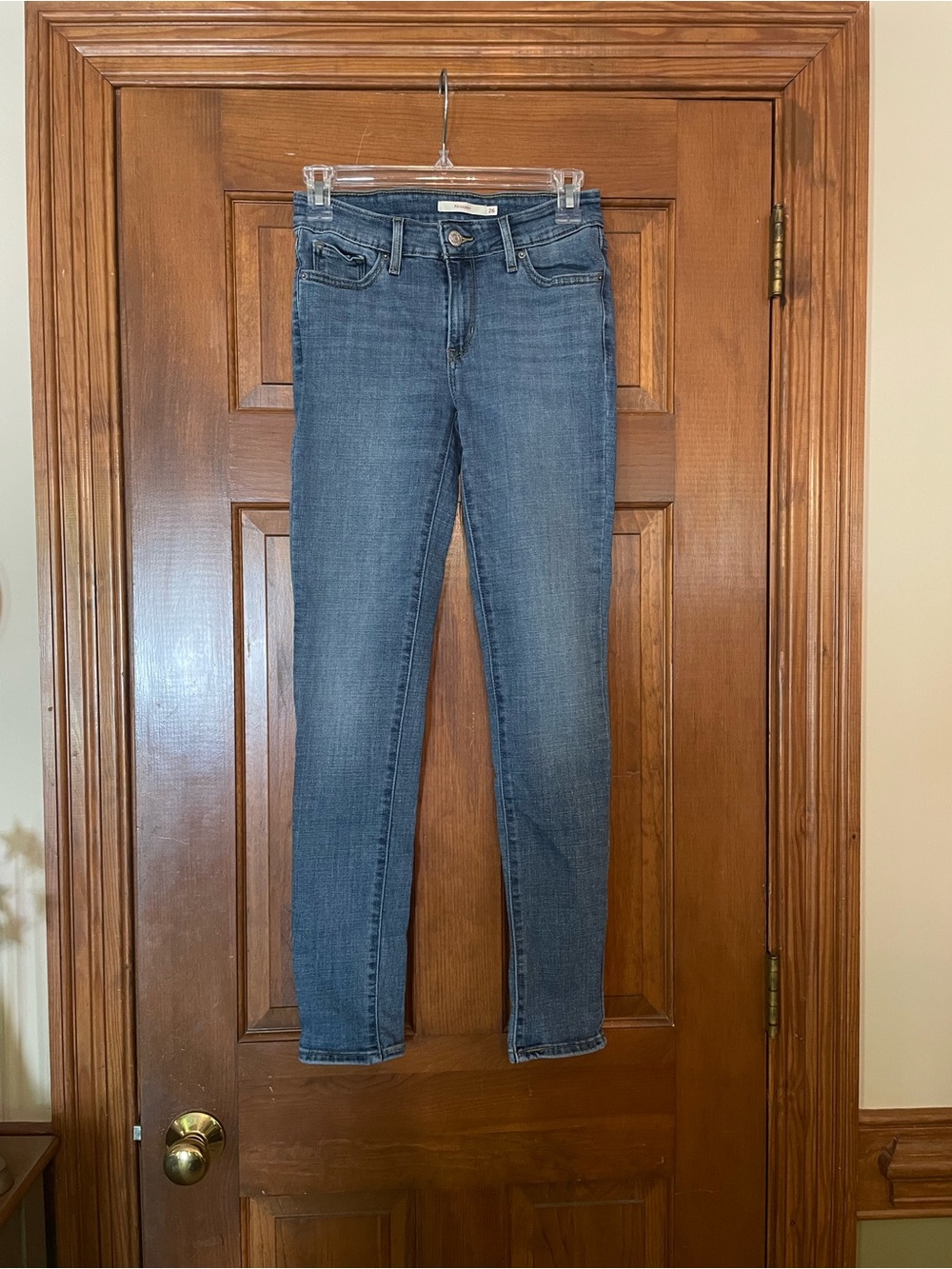 Levi Strauss Women’s Blue 711 Skinny Jeans,‎ Stretchy Waist, Size 26